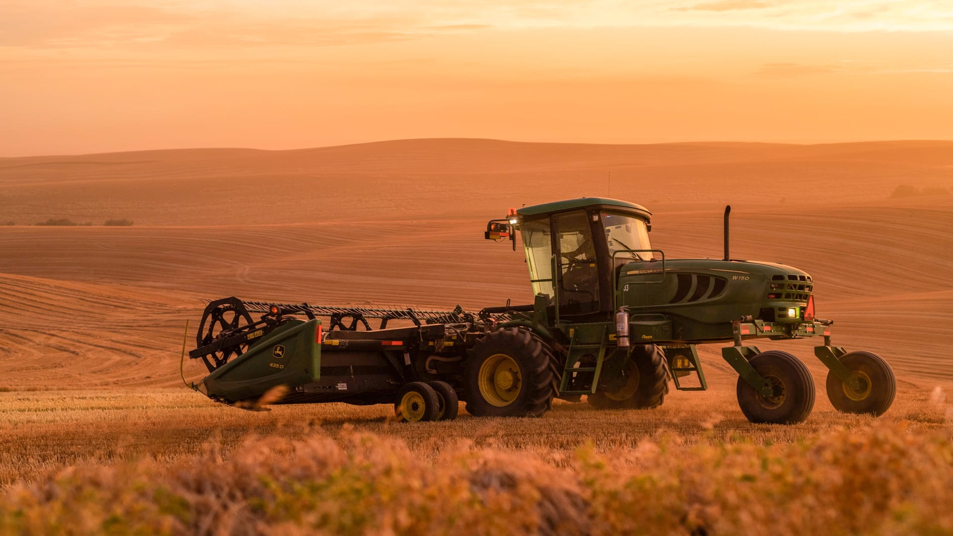 Straw Bedding For Rabbits The Key Facts Blue Mountain Hay